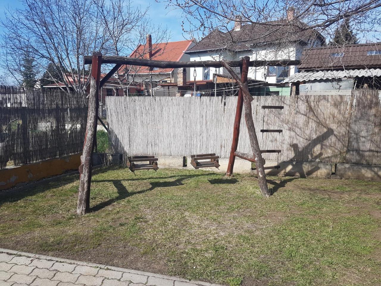 Fischer Apartman 2 Hajduszoboszlo Exterior foto