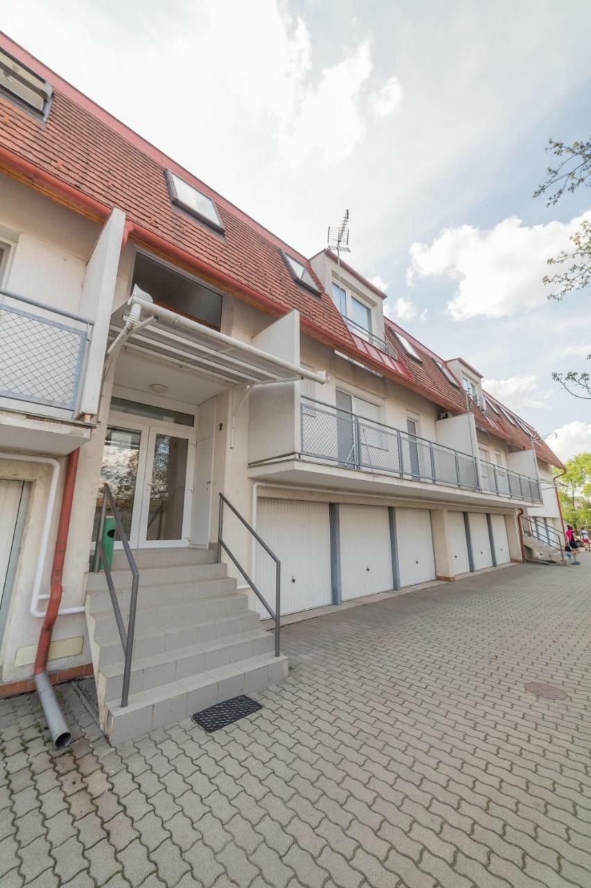 Fischer Apartman 2 Hajduszoboszlo Exterior foto